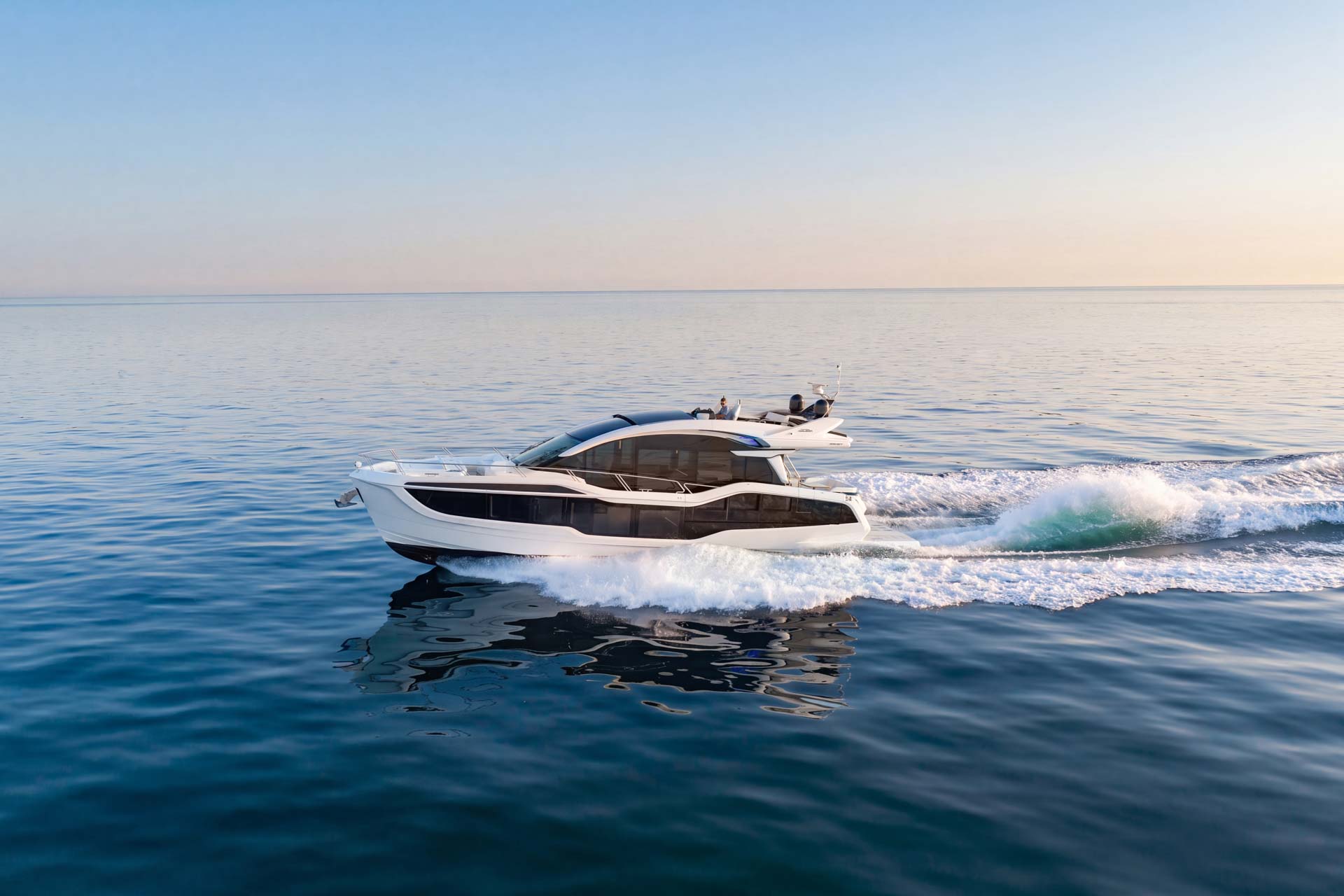 Galeon 570 SKY