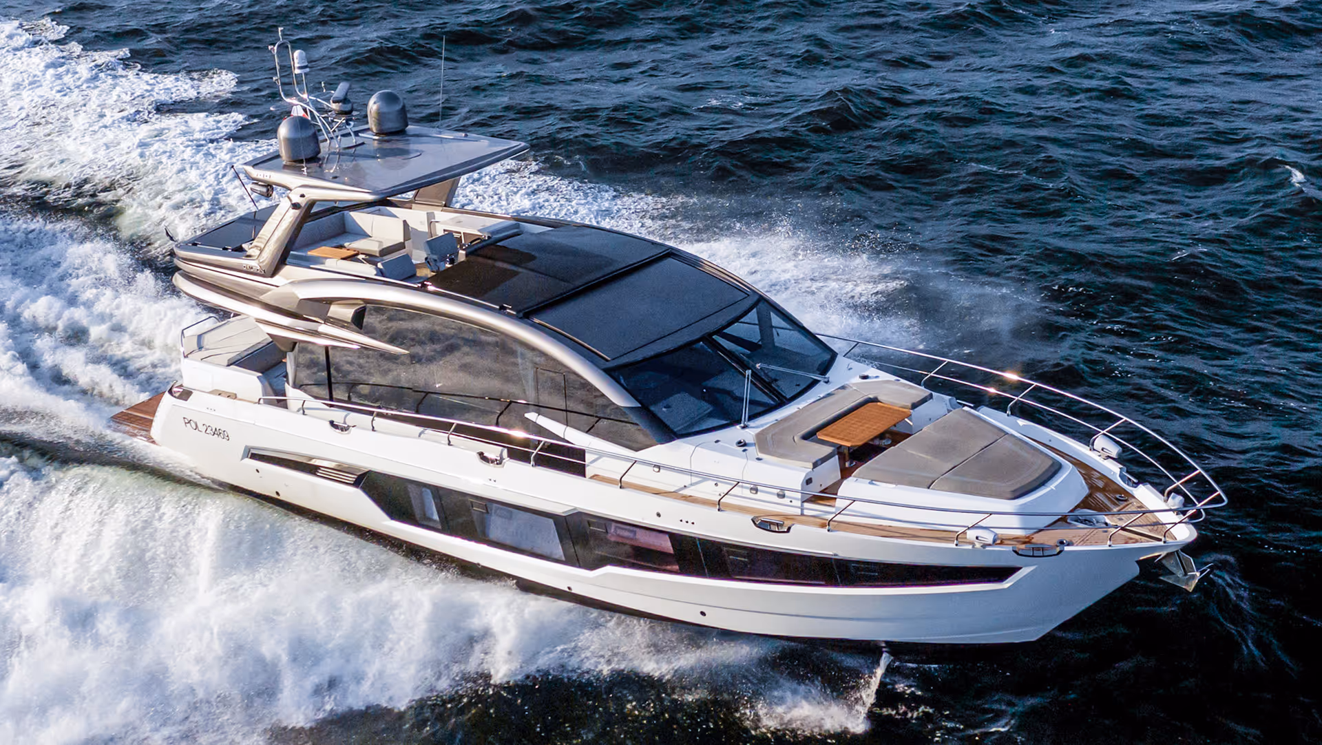 Galeon 700 SKY