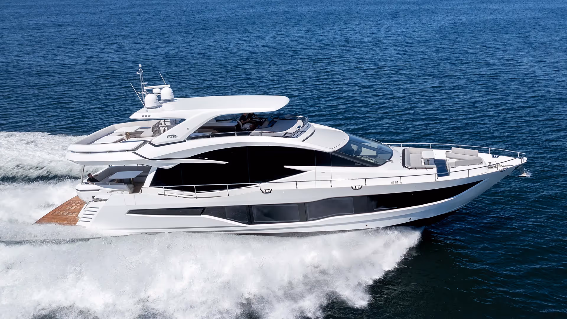 Galeon 800 FLY