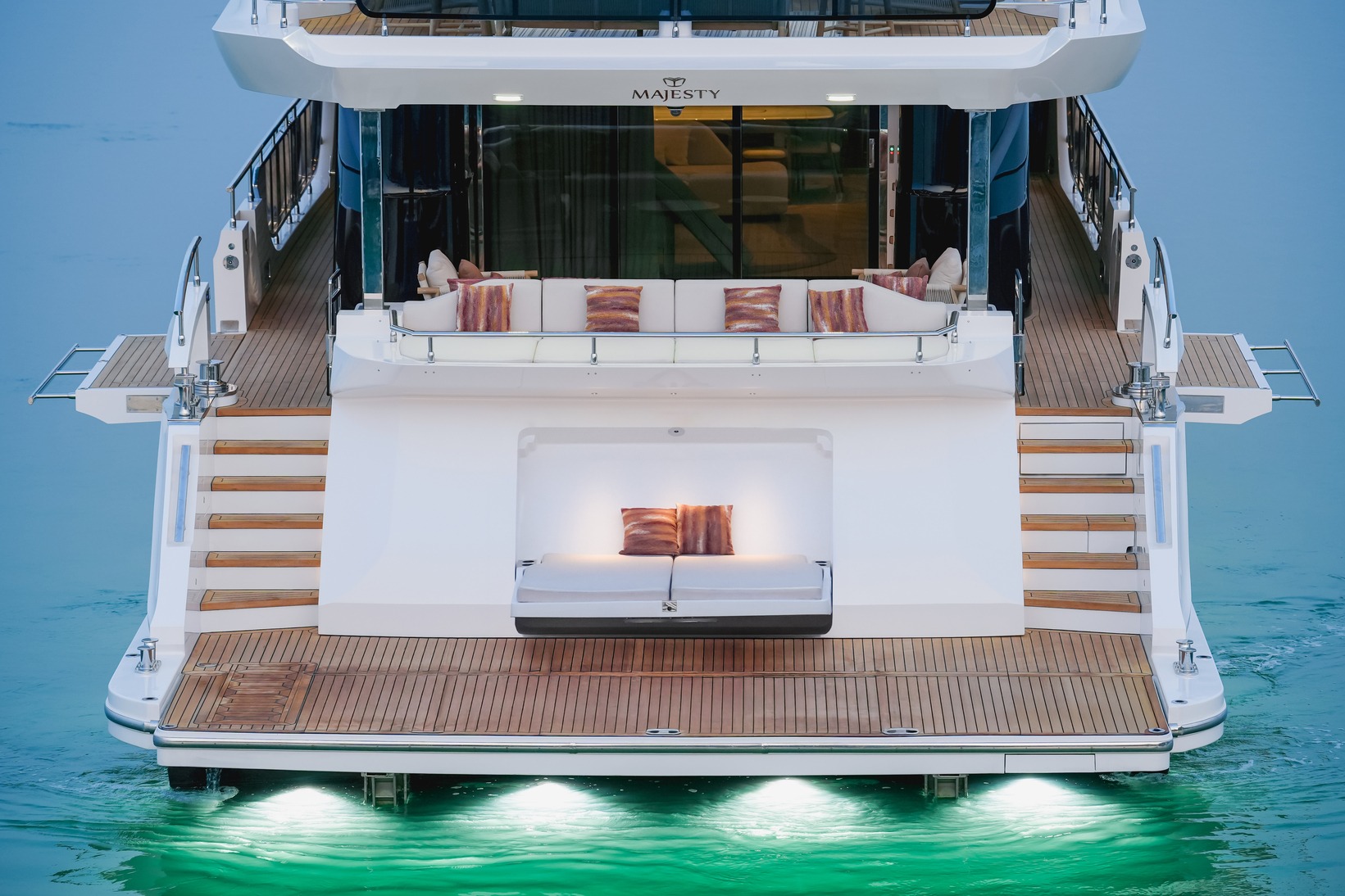 Majesty 100 Terrace 主沙龍全景